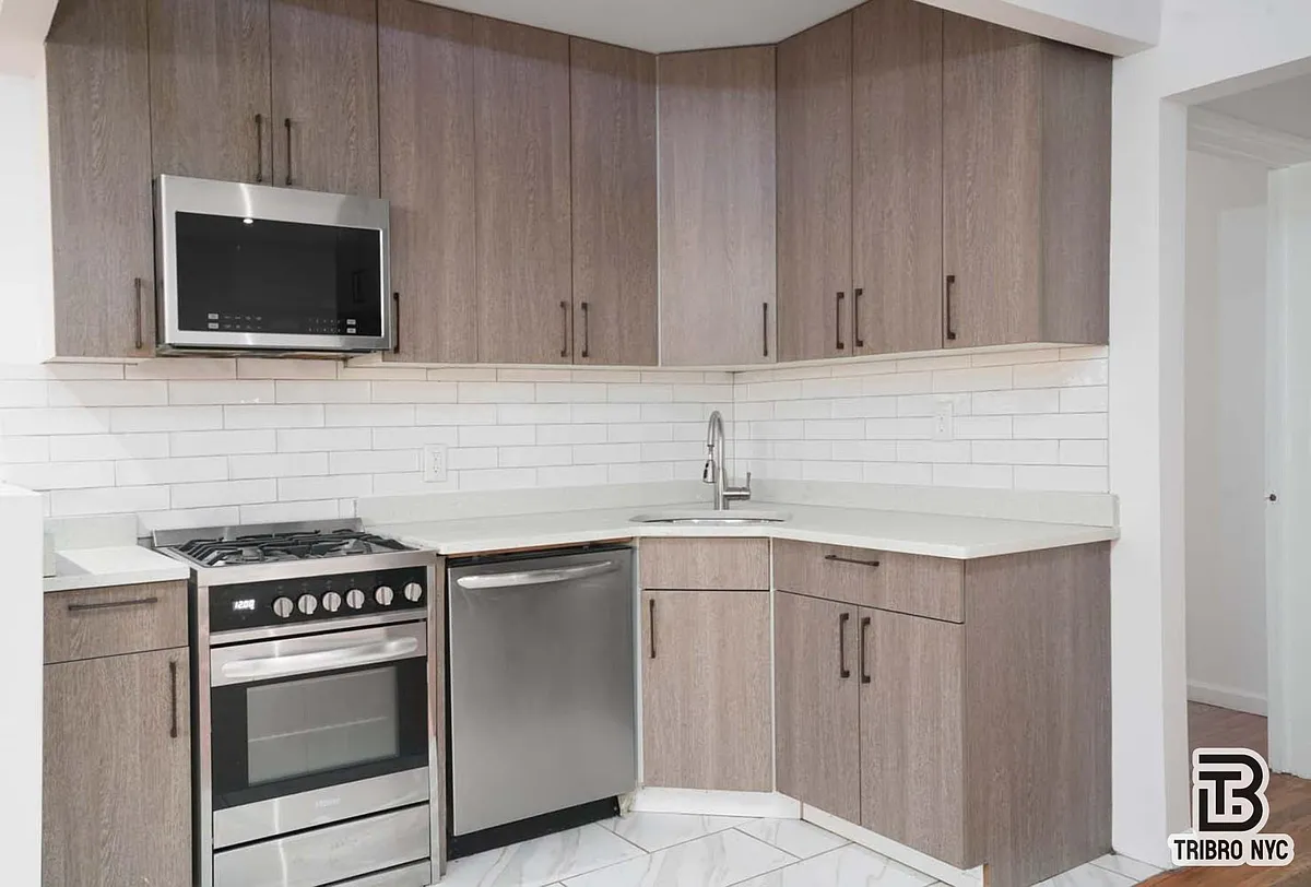 Building Photo - 1103 Bushwick Ave #1D