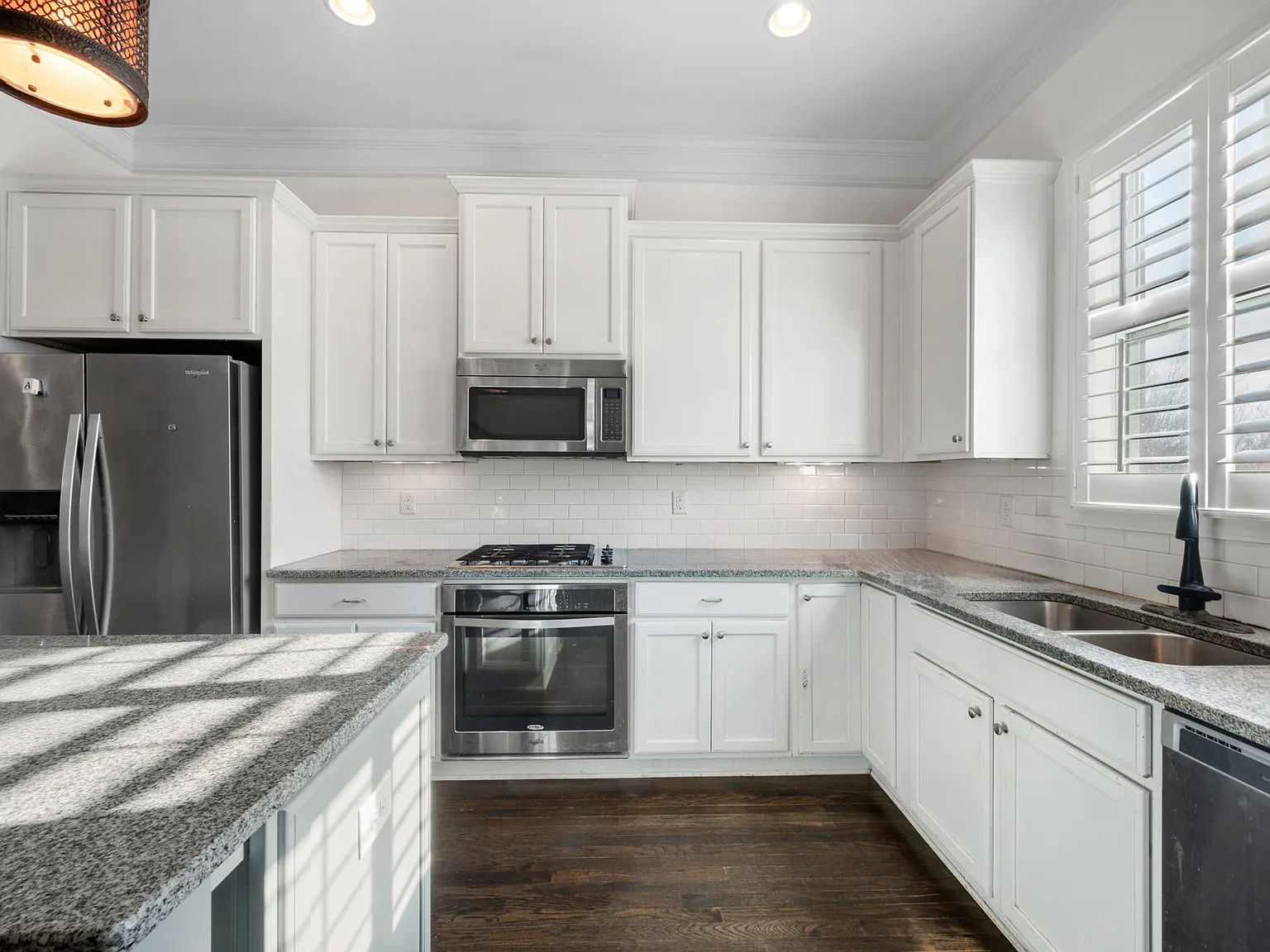 3 bed, 2850 sqft, $3,540 — Photo 3
