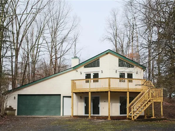 216 El Do Lake Dr, Kunkletown, PA 18058