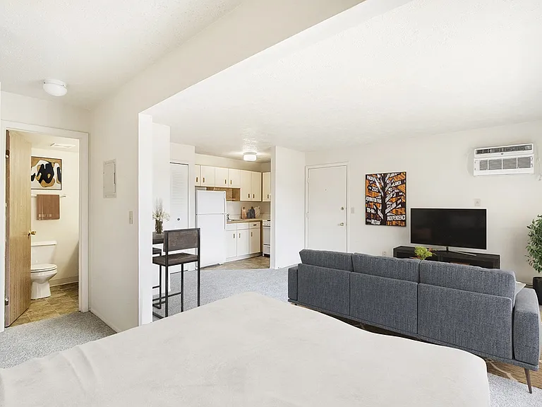 Brookside Apartments — Photo 11