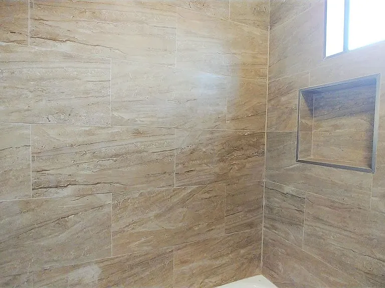 Five Star Suites — Photo 63