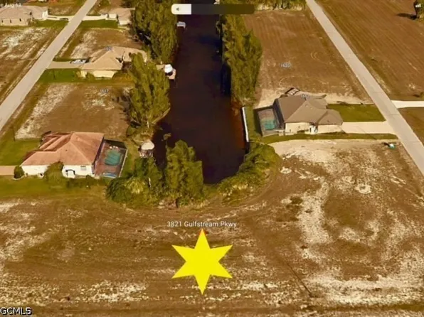 3821 Gulfstream Pkwy, Cape Coral, FL 33993