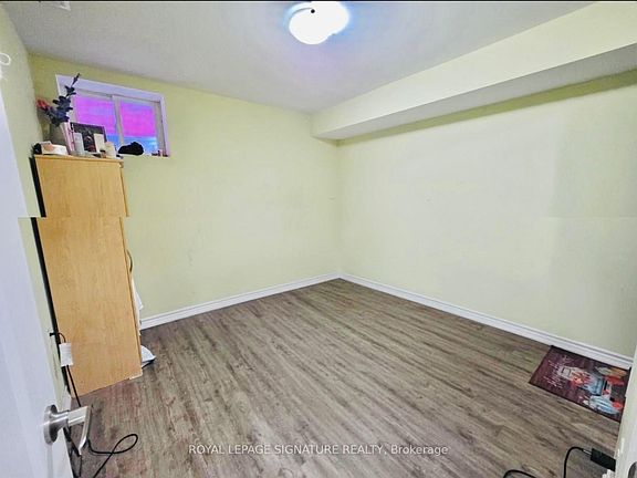 5th image of 10 Bonavista Dr