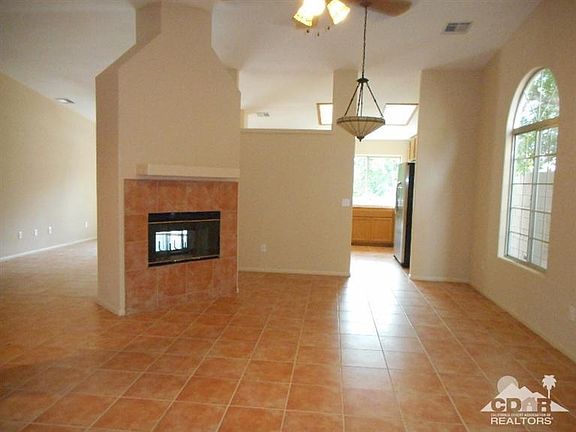 3rd image of 68580 Tachevah Dr