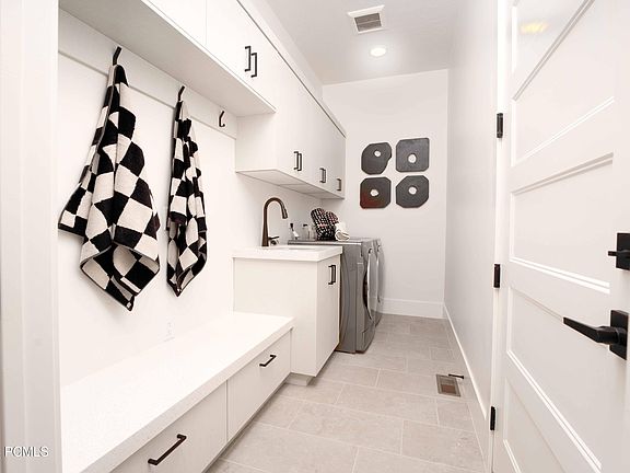 5th image of 11493 N Deepwater Dr #Mm