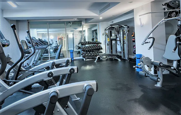 Rented by Compass | media 21