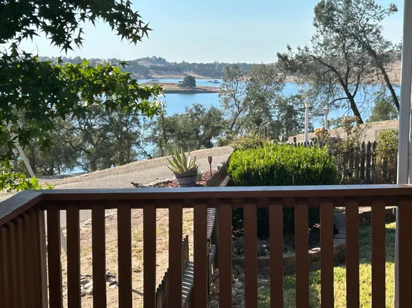 11700 Wade Ln #1, Valley Springs, CA 95252
