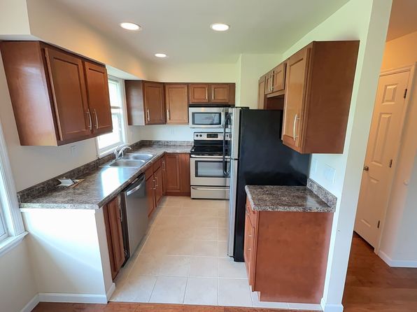 310 E Lincoln St APT 4