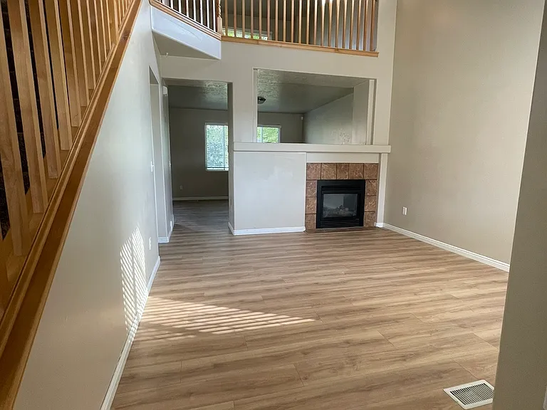 466 E Apple Grove Ln — Photo 23