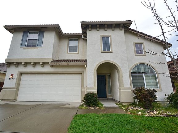 2nd image of 8678 Heritage Hill Dr