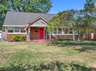 2041 Rebel Rd, Lexington, KY 40503