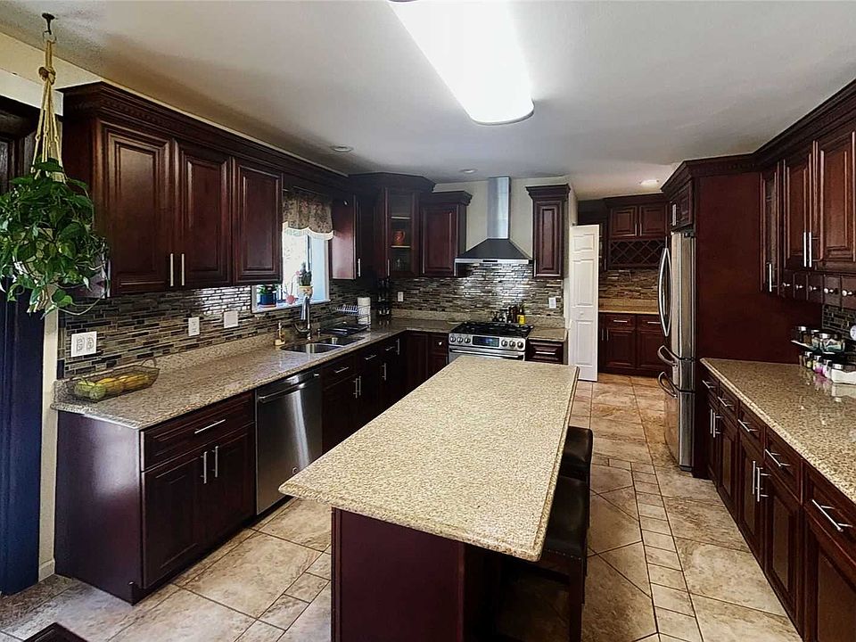 220 Carnation Dr, Farmingdale, NY 11735 Zillow