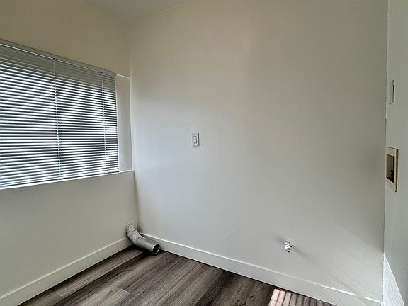 4th image of 216 S Saint Louis St #B