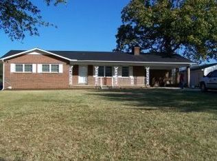 608 Pt Mason Rd, Big Sandy, TN 38221