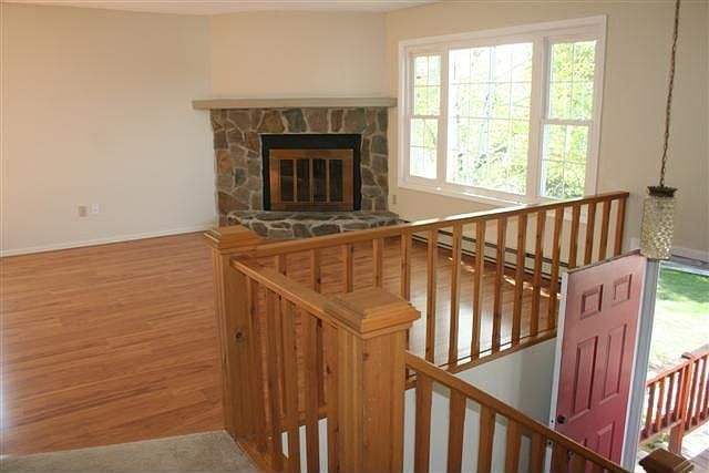 1st image of 372 Coulee Dr