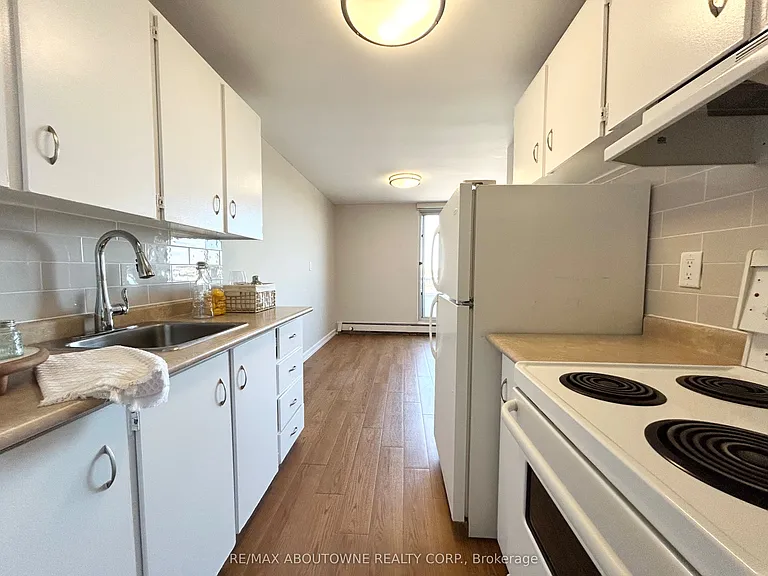 10 Overlea Dr #1114 — Photo 5