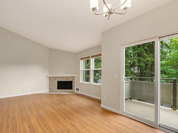 3rd image of 9542 Redmond Woodinville Rd NE #9538