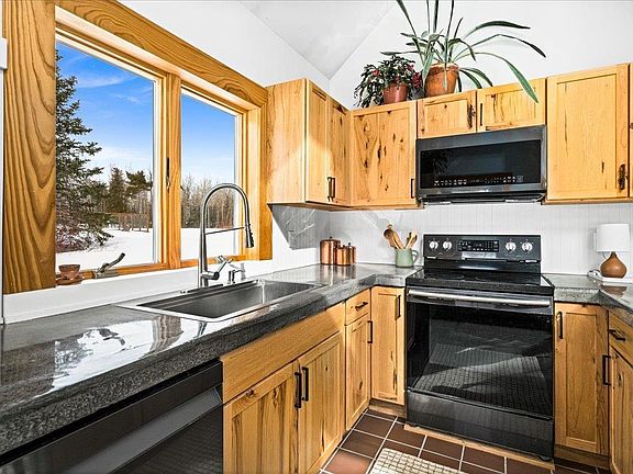 2nd image of 2253 Fors Rd