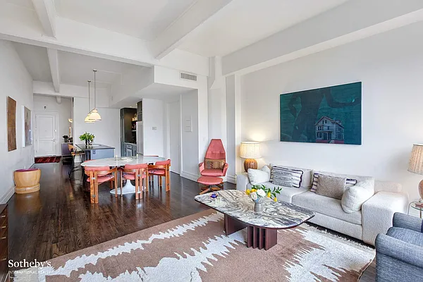 Sold by Sotheby's International Realty | media 2