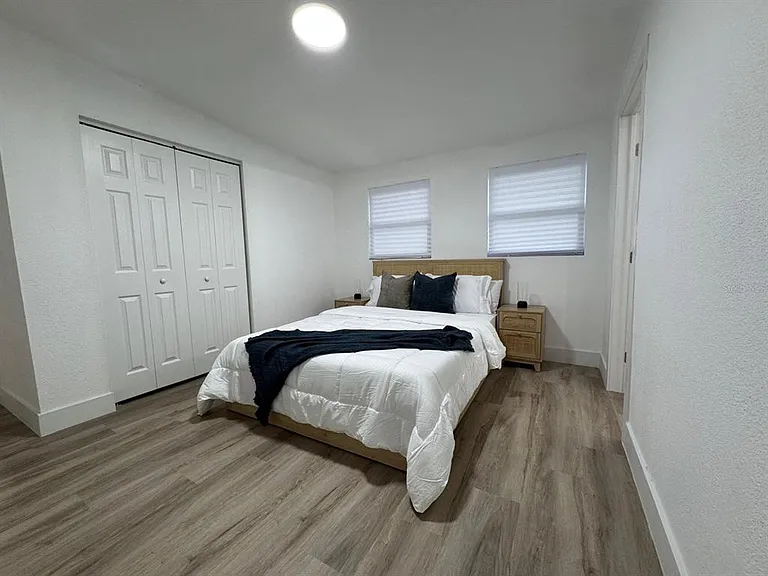 22011 Catherine Ave — Photo 12