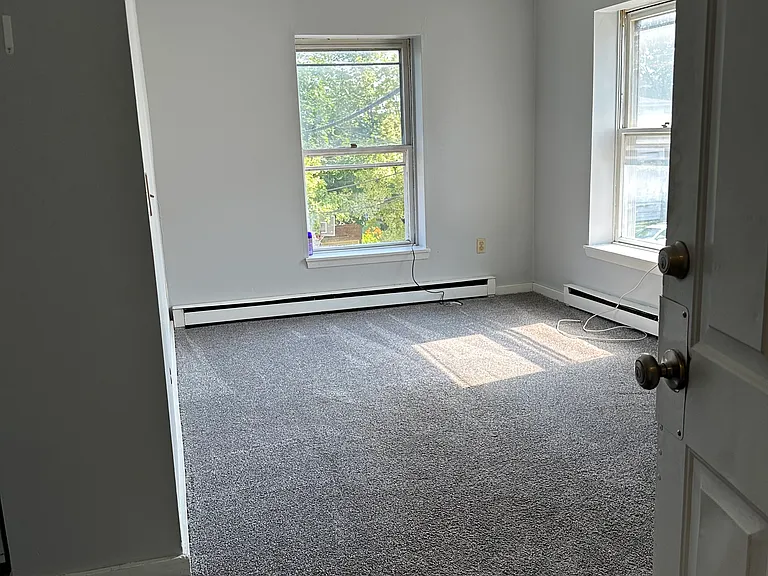 10 Macomb St #7 — Photo 4