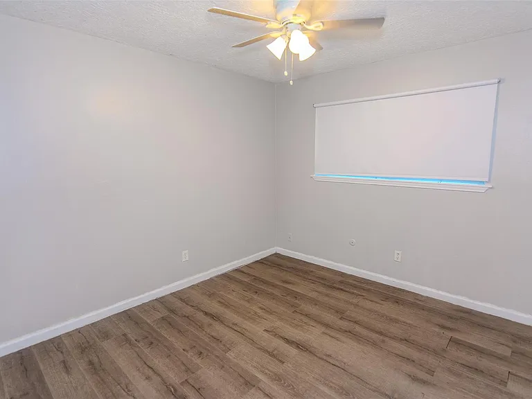 116 White Cedar St — Photo 9