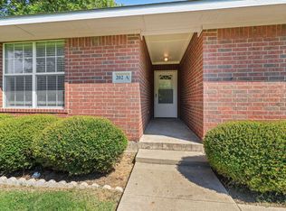 202 E Hinton St #A, Tioga, TX 76271