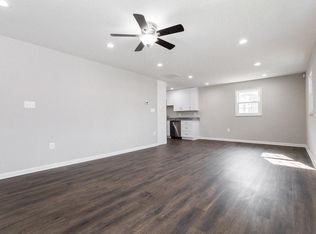 13516 Wood St, Woodbridge, VA 22191