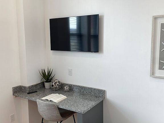 4th image of 64-68 Market St #64-409