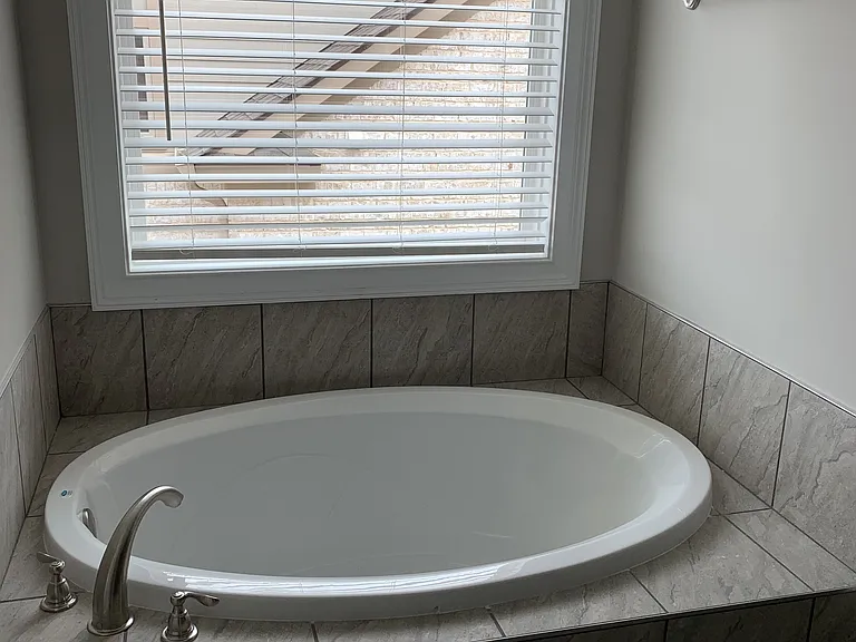 987 Falconer Dr — Photo 13