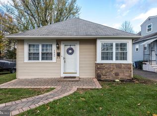 2443 Norwood Ave, Abington, PA 19001