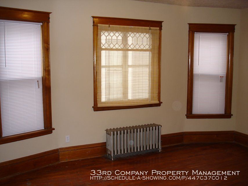 1st image of 417 University Ave SE