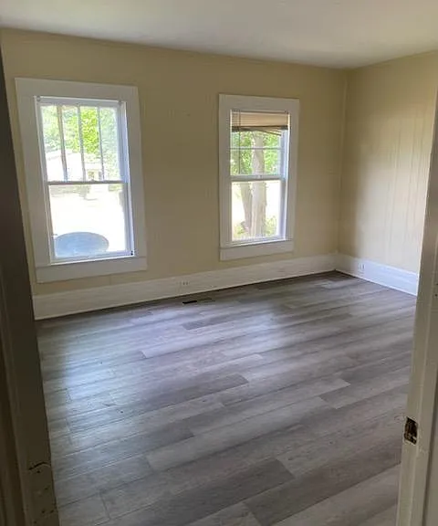 2418 Avenue H — Photo 5
