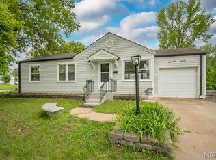1140 Nectar Dr, Saint Louis, MO 63137