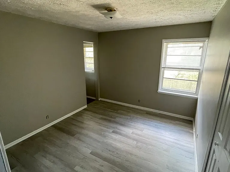 1001 N Tillotson Ave — Photo 6