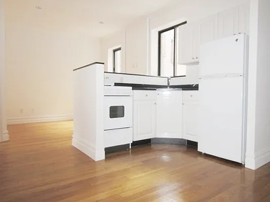 Rented by City Connections Realty | media 24