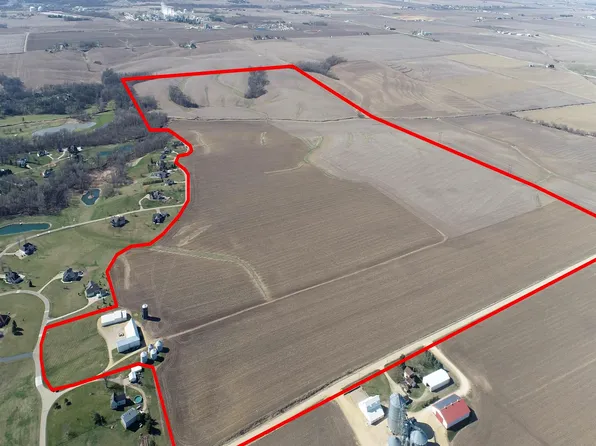 230th St, Clinton, IA 52732
