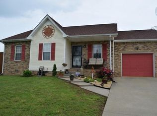 302 Eggars Ct, Clarksville, TN 37042