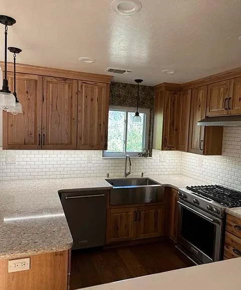 Turner Ct — Photo 12