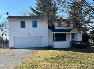 235 Renker Rd, Lansing, MI 48917