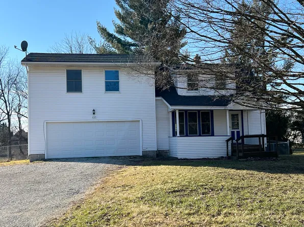 235 Renker Rd, Lansing, MI 48917