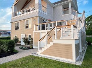 174 Renfrew Ave UNIT 2, Middletown, RI 02842