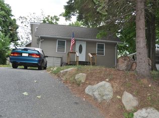 512 Atlas Rd, Landing, NJ 07850