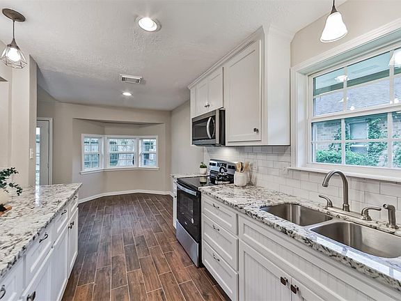 4th image of 5119 Whittier Oaks Dr