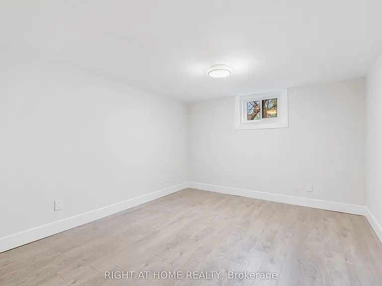 112 Walter Ave #BASEMNT — Photo 10