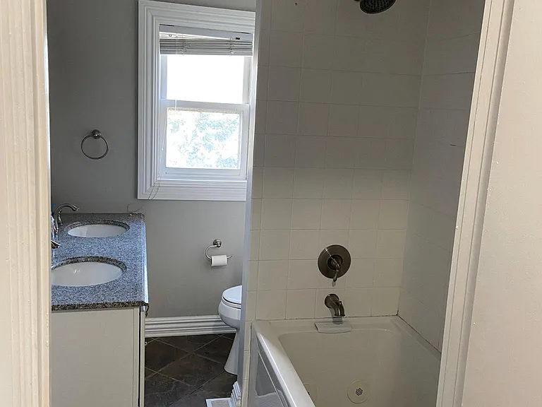 31 Taft Pl — Photo 7