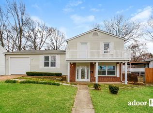 90 Brightmoor Dr, Florissant, MO 63033