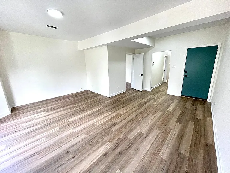 5623 S Prairie Ave #3S — Photo 2