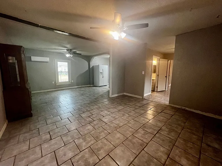 230 E Panhandle St — Photo 6