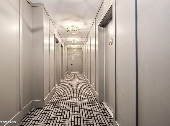 3rd image of 3720 N Ashland Ave #403